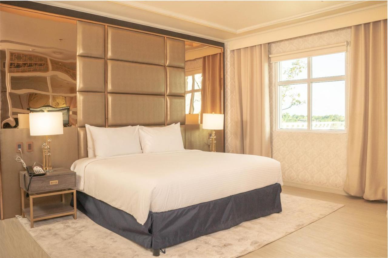 The Monarch Hotel Calasiao Ngoại thất bức ảnh