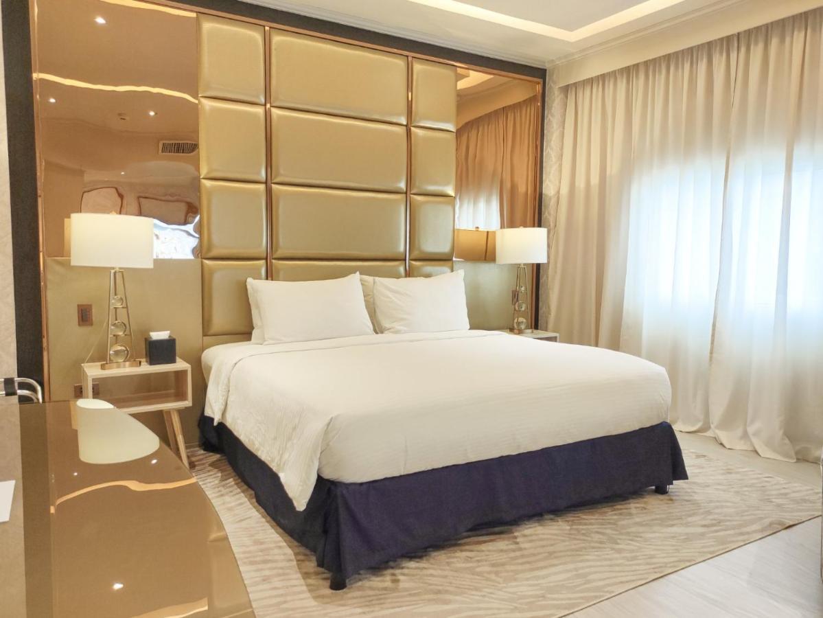 The Monarch Hotel Calasiao Ngoại thất bức ảnh